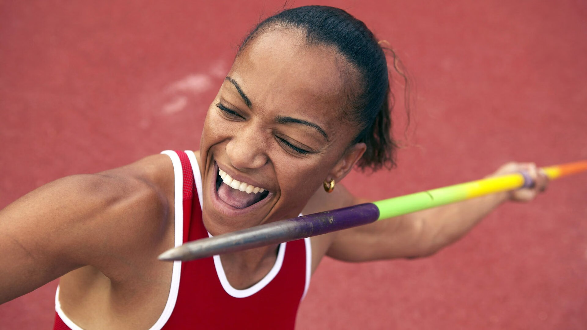 足球比赛中的“彩虹场景”——多元文化的交流平台，足球动作彩虹